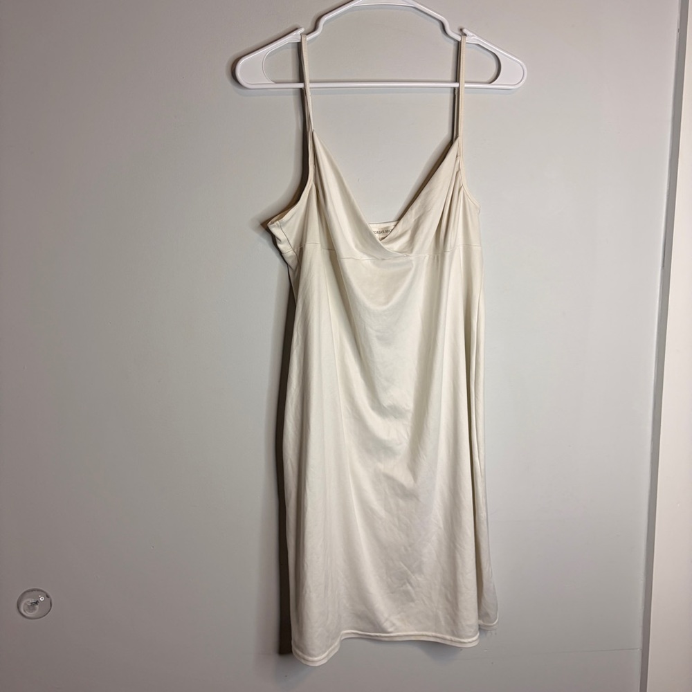 Victoria's Secret Cream Slip Dress Large - Picture 2 of 5